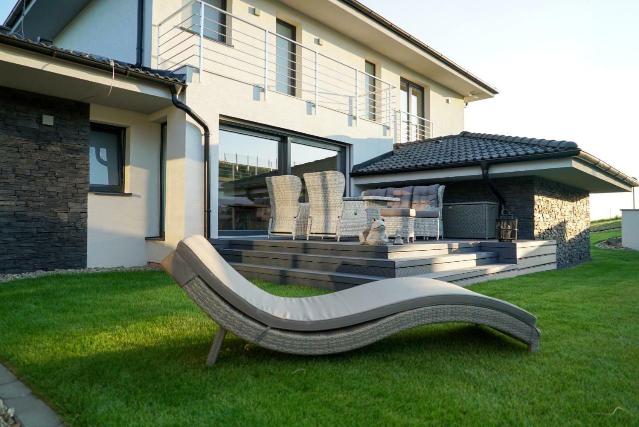 Luxury Villa Moravany nad Váhom Zewnętrze zdjęcie