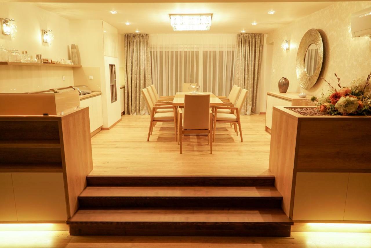 Luxury Villa Moravany nad Váhom Zewnętrze zdjęcie