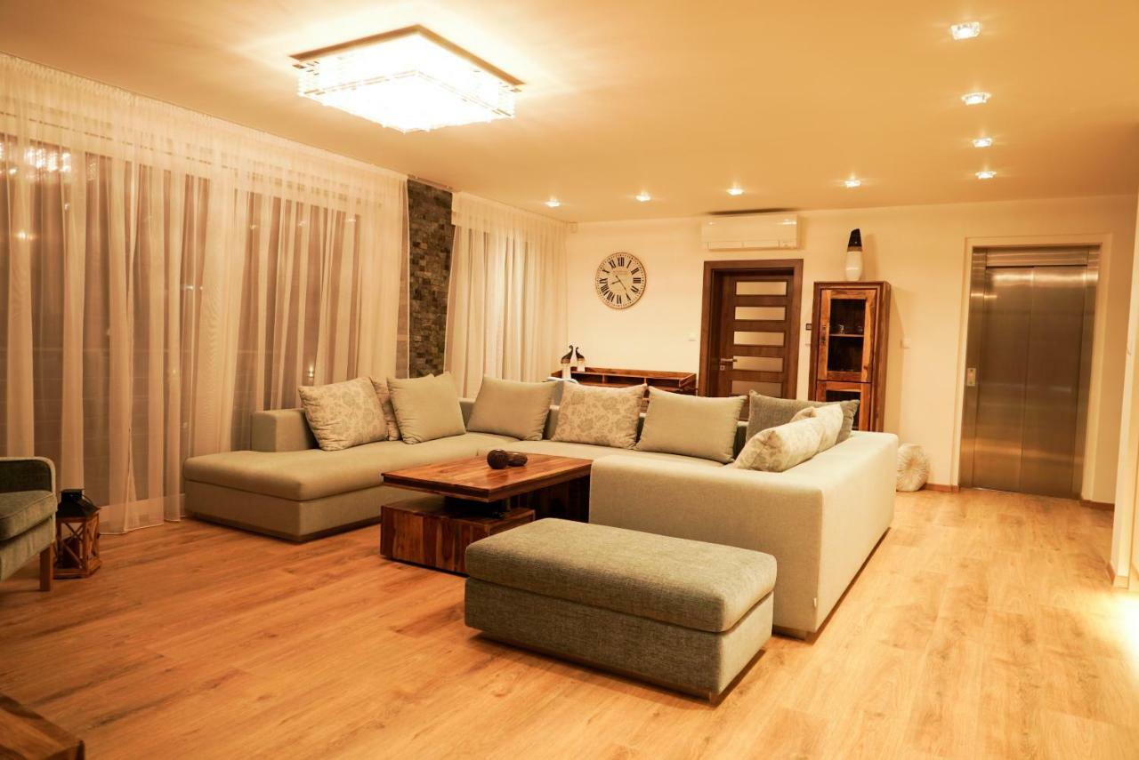 Luxury Villa Moravany nad Váhom Zewnętrze zdjęcie