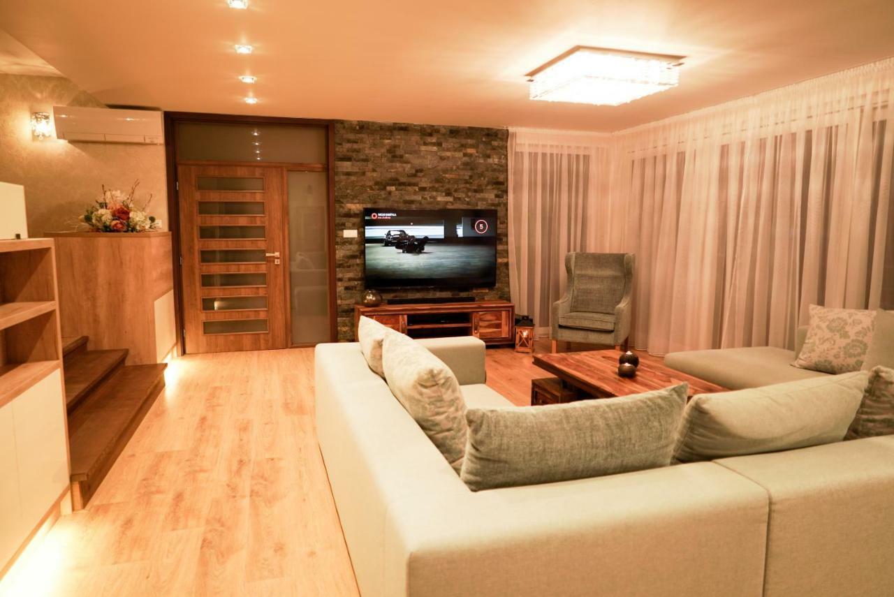 Luxury Villa Moravany nad Váhom Zewnętrze zdjęcie